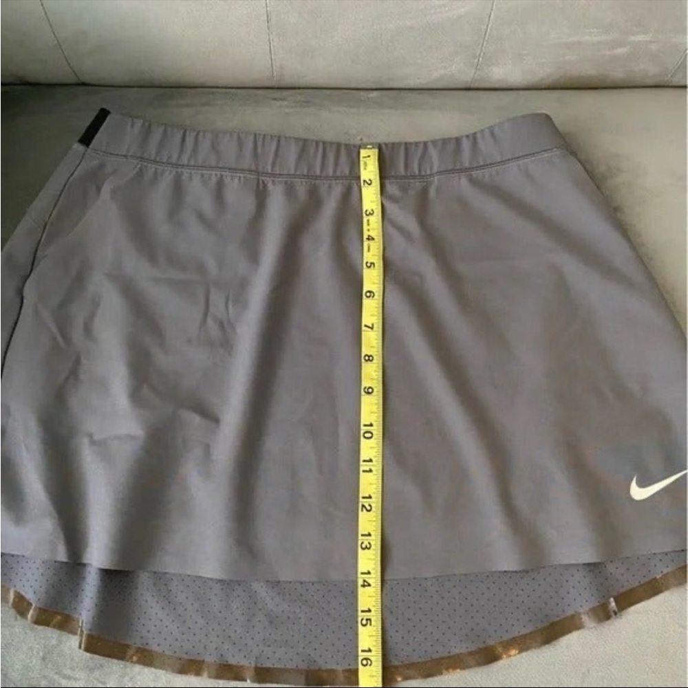 Nike Golf // Innovation Links Skirt - Picture 7 of 10